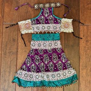 Girls Indian Garba 2 piece Indian outfit.